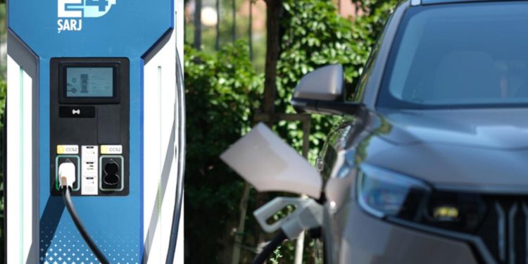 Türk Telekom, TT Ventures ile şarj istasyonu işine girdi