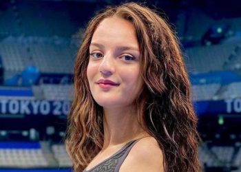 Ulusal yüzücü Sümeyye Boyacı, dünya üçüncüsü oldu