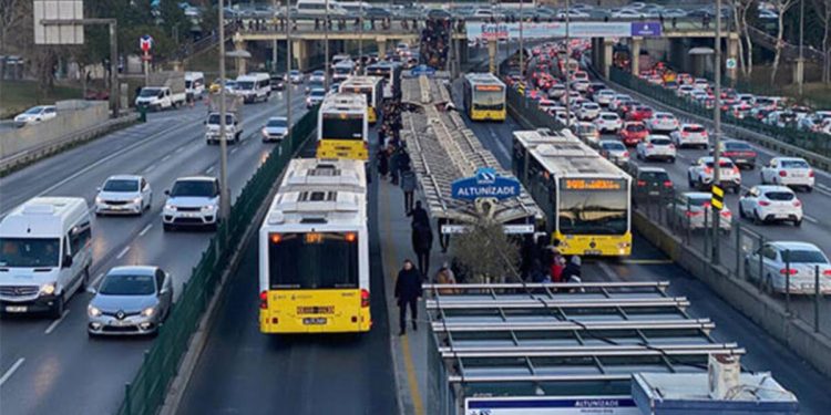 ‘Vatandaş artırımlı tarifeden mutsuz’