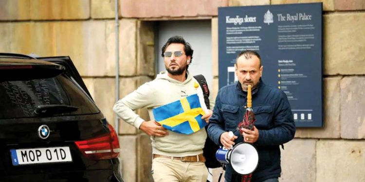 Yeniden İsveç yeniden provokasyon: Bu defa adres parlamentonun önü