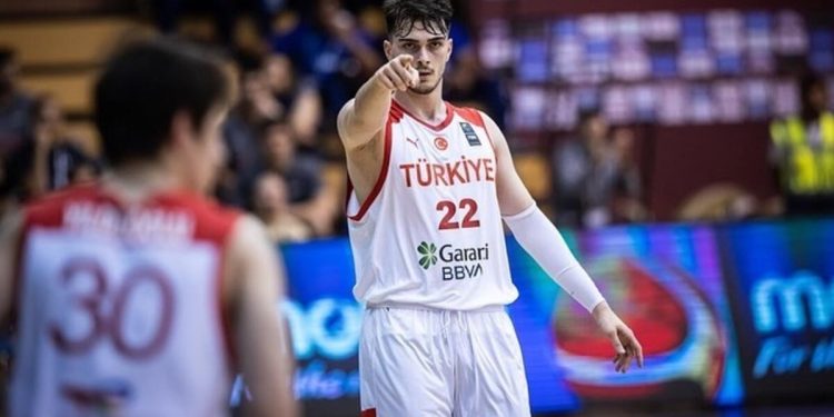 Yiğit Hamza Mestoğlu, Fenerbahçe’de! Dikkat çeken kontrat…