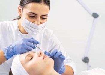 Zelzelenin akabinde yüzde 30 daralan sıhhat turizmi toparlanıyor: Sıhhatte maksat 4 milyar dolar