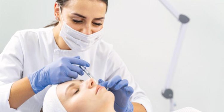 Zelzelenin akabinde yüzde 30 daralan sıhhat turizmi toparlanıyor: Sıhhatte maksat 4 milyar dolar