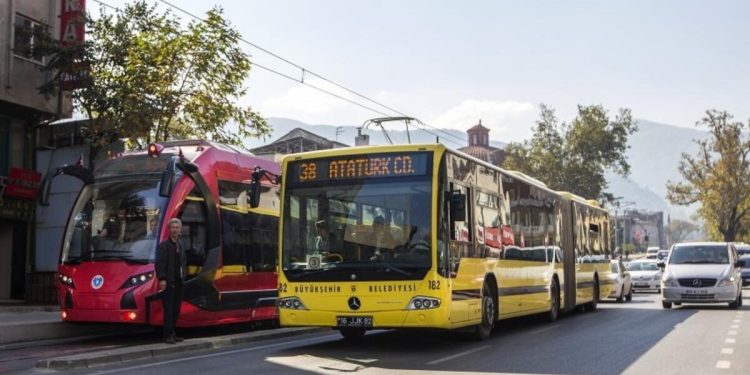 30 Ağustos Zafer Bayramı’nda ulaşım fiyatsız mi? Bursa Büyükşehir Belediyesi’nden duyuru