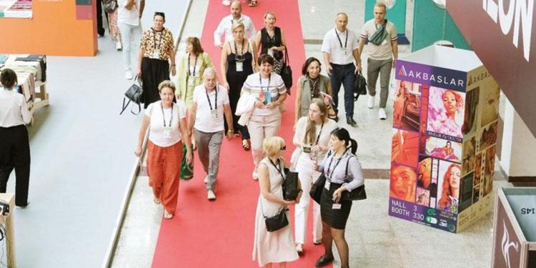 70 kişilik yabancı heyet ekolojik dokuma için geldi