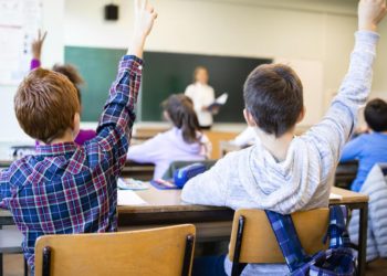 9.sınıflar okula ne vakit başlayacak 2023? Lise 1 öğrencileri için ders zili çalıyor!