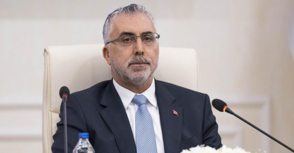 Bakan Işıkhan: Gündemimiz asgari ücrette enflasyon yükünü hafifletmek
