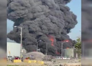 ABD’de petrol rafinerisinde korkutan yangın