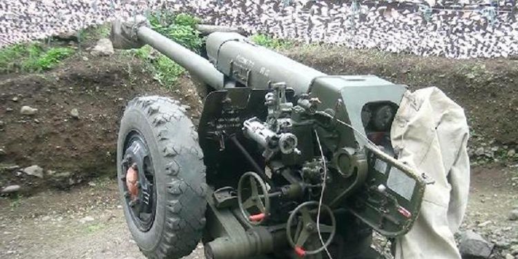 Azerbaycan ordusu çok sayıda silah ve mühimmatı ele geçirdi: Binalar, silah deposu olarak kullanılmış