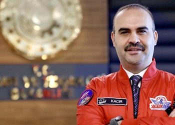 Bakan Kacır ayrıntıları açıkladı: Dünyaca ünlü astronotlar Türkiye’ye geliyor