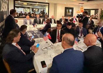 Bakan Özhaseki, ABD’de iş insanlarıyla buluştu