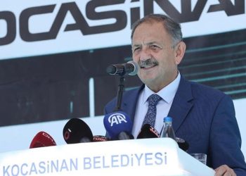 Bakan Özhaseki: İnşaatı başlayan konutlar 3 ay sonra dağıtılacak