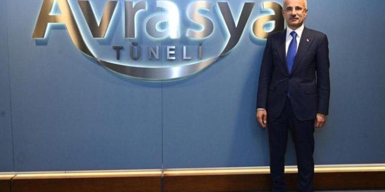 Bakan Uraloğlu’ndan Avrasya Tüneli açıklaması: Günlük geçiş sayıları garantiyi aştı