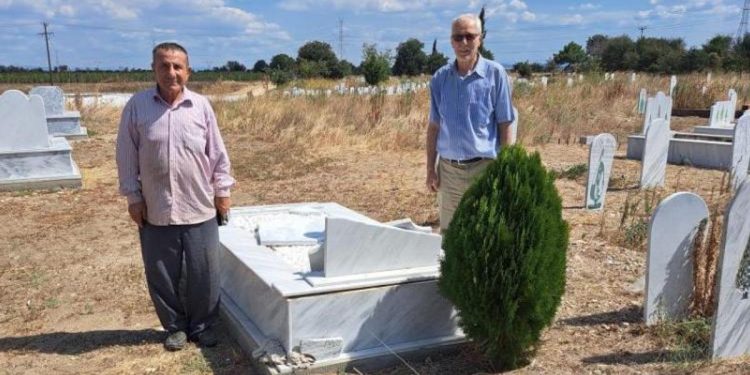 Batı Trakya’dan skandal imajlar: Müslümanların mezar taşlarını kırdılar