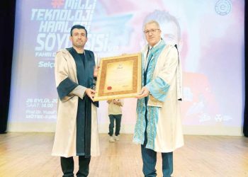 Bayraktar’a fahri doktora