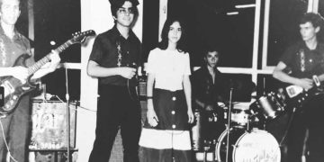 Ben 15 yaşındayım… Yer Tepecik Düğün Salonu…