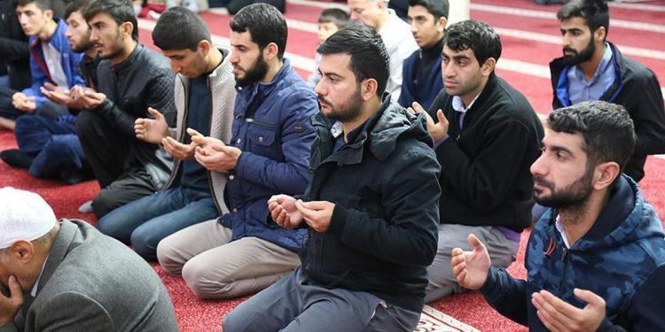 Beyhude namazı nedir, nasıl kılınır? Beyhude namazı kaç rekat?