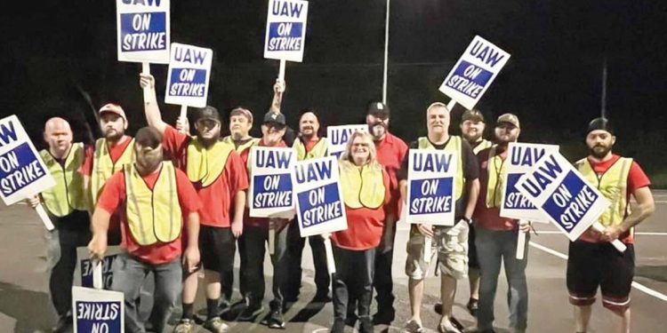 Biden’dan otomotiv devlerine grev iletisi