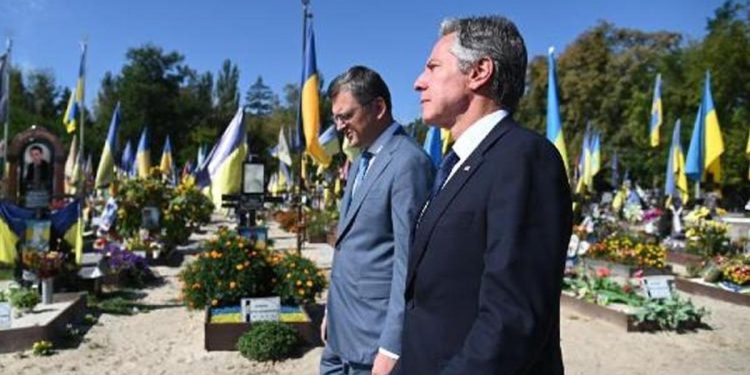 Blinken’den Kiev’e sürpriz ziyaret