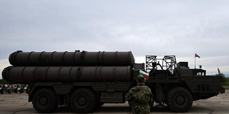 Bulgaristan, ‘defolu’ S-300 füzelerini Ukrayna’ya gönderme kararı aldı