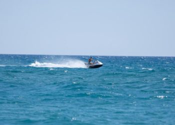 Cezayir’den şoke eden haber: Jet skiyle sonu geçen turistler vurularak öldürüldü