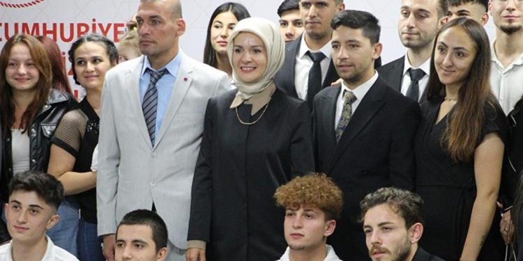 Devlet muhafazasındaki 1017 genç, kamuya atandı