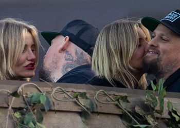 Doğum günü kutlarken aşka geldi: Ben dünyanın en şanslı adamıyım zira bir kraliçeyle evliyim