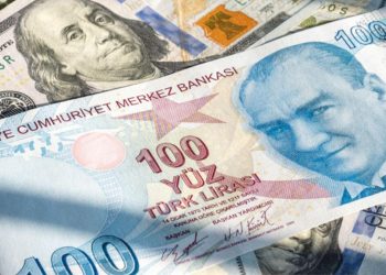 Döviz piyasasında faiz dalgalanması