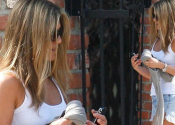 ‘Eve gidip kendimi sevgilimin kollarına atmayı ben de isterim… Ancak bu benim için çok zor!’