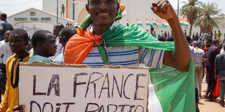 Fransa, Nijer’deki askerlerini yıl sonuna kadar geri çekecek