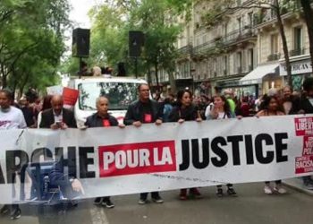 Fransa’da polis şiddetine karşı protesto