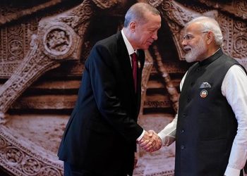 G20 Önderler Doruğu başlıyor… Cumhurbaşkanı Erdoğan, Modi tarafından karşılandı