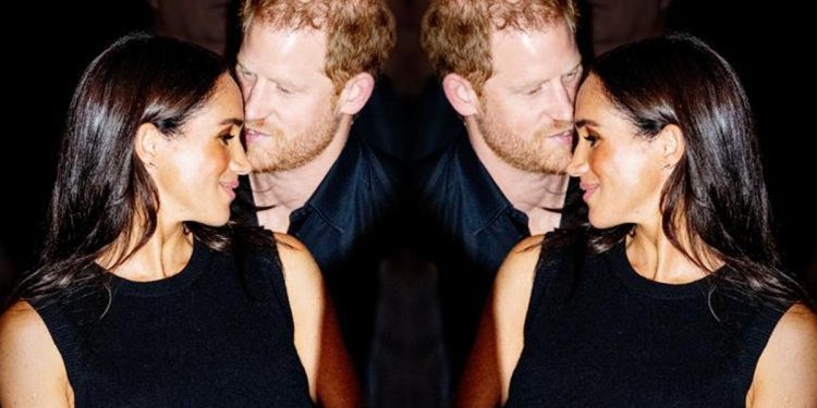 Gösteriş yapmaya gitmişler! Bakın kocam beni ne kadar seviyor