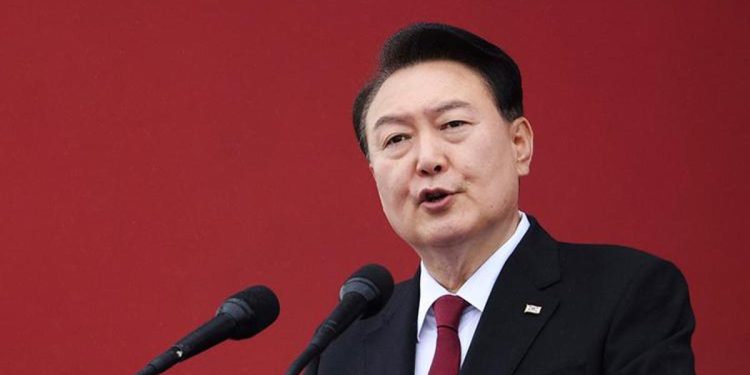 Güney Kore meydan okudu! Nükleer silah resti…