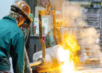 İkinci çeyrek büyümesi yüzde 3.8! Sanayi yüzde 2.6 küçülürken büyümeye vatandaşın harcamaları değerli katkı verdi