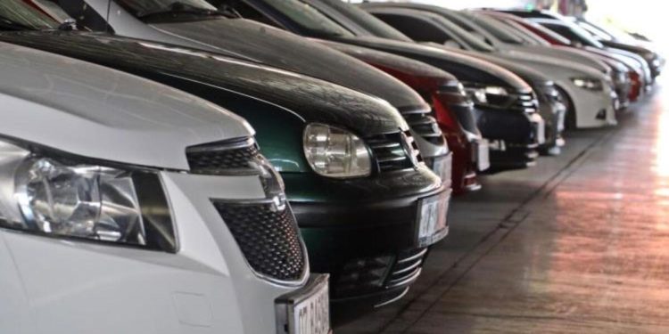 İkinci el araba fiyatları düşüşe geçti