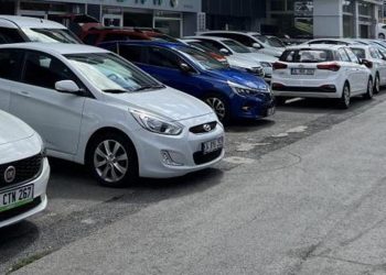 İkinci el lüks arabalarda satış durdu