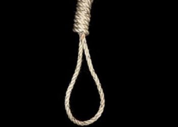 İran’dan geçersiz alkol üreten 4 şahsa idam kararı