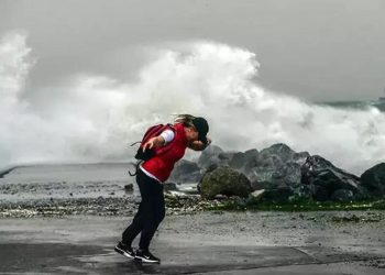 İstanbul Valiliği Fırtına Uyarısı: Saatte 75 KM’ye kadar çıkabilecek! İşte, Meteoroloji’den fırtına bilgileri