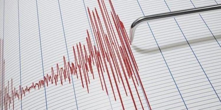 İtalya 4.8 büyüklüğünde zelzeleyle sarsıldı