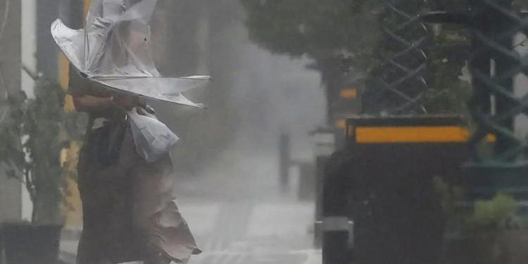 Japonya’da tropikal fırtına alarmı: Binlerce bireye tahliye daveti