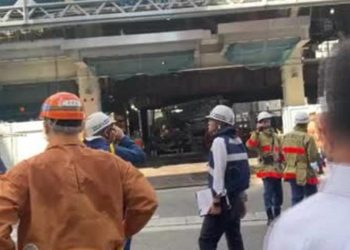 Japonya’da vahim kaza! 15 tonluk çelik levha düştü: Meyyit ve yaralılar var