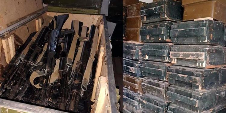 Karabağ’da çok sayıda silah ve mühimmat bulundu