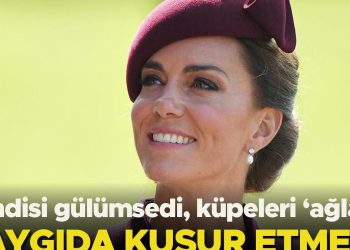 Kendisi gülümsedi, küpeleri ‘ağladı’: Kate tekrar hürmette kusur etmedi