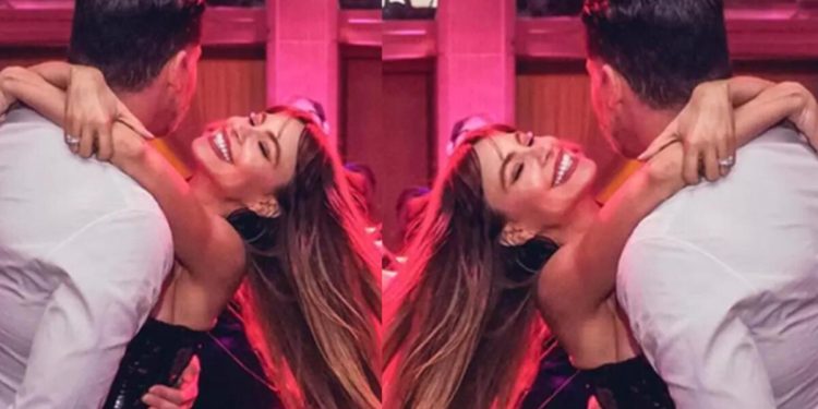 Keyifli aşk çoktan bitti… Fakat o imajları yok etmeye kıyamadılar