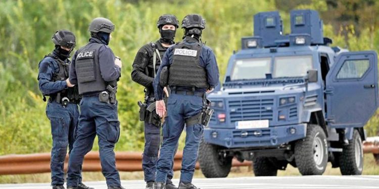 Kosova’da ‘ateşle oyun’… Sırp küme polisi maksat aldı