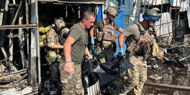 Kostantinivka’ya füzeli atak: Çok sayıda can kaybı