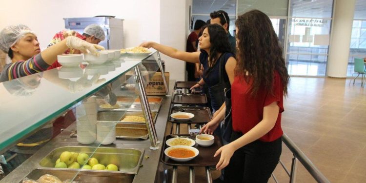 KYK yurtlarında kahvaltı ve yemek var mı? 2023-2024 KYK yurt fiyatına yemek dahil mi?