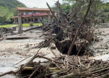 Meksika’yı sel vurdu! 8 kişi hayatını kaybetti…