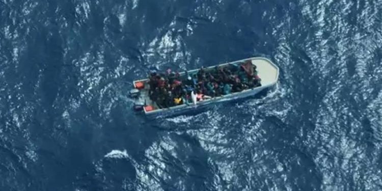 Myanmar’da bir bot faciası daha: 12 kişi kayıp